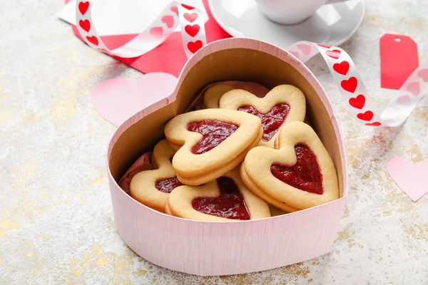 Box Tasty Cookies Heart Shape Light Background — Stock Photo, Image