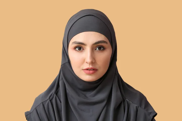 Beautiful Muslim Woman Color Background — Stock Photo, Image