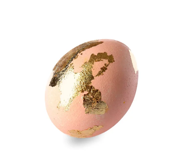 Пасхальное Яйцо Украшено Золотой Фольгой Белом Фоне — стоковое фото