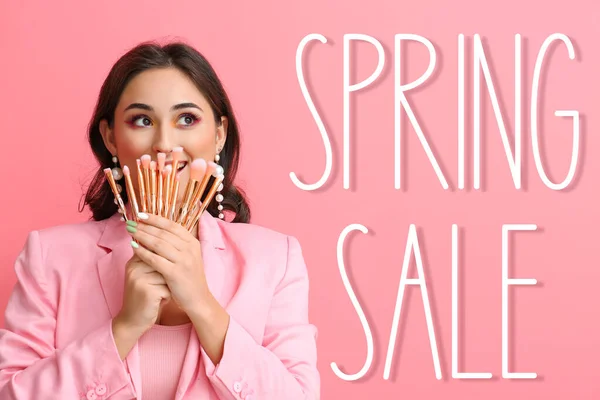 Gyönyörű Smink Kefék Színes Háttér Tavaszi Értékesítés — Stock Fotó