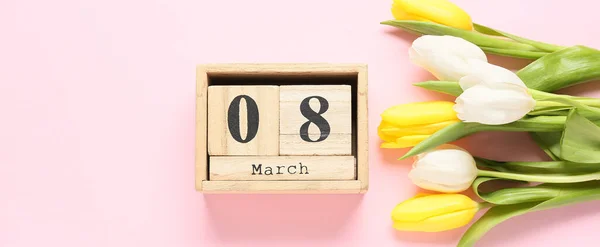 Krásná Pohlednice Oslavu Mezinárodního Dne Žen Kalendářem Tulipány — Stock fotografie