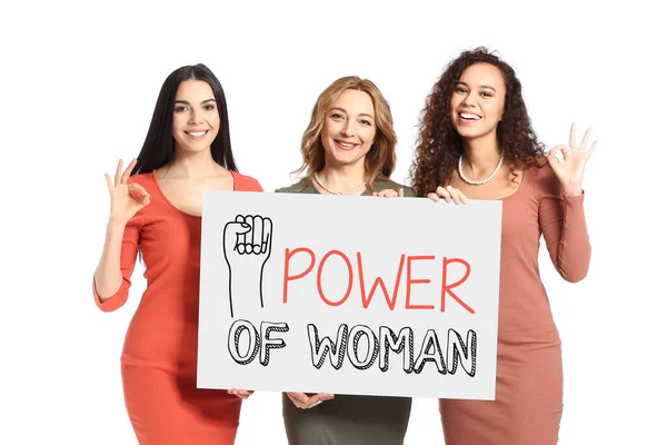 Όμορφες Γυναίκες Κρατώντας Αφίσα Κείμενο Power Woman Λευκό Φόντο Παγκόσμια — Φωτογραφία Αρχείου