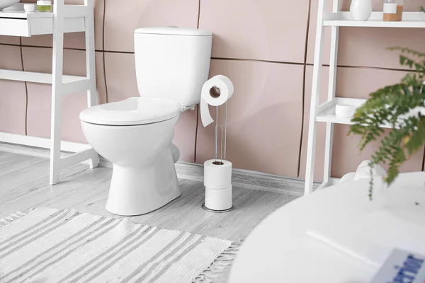 Interieur Einer Modernen Toilette Mit Toilettenschüssel — Stockfoto