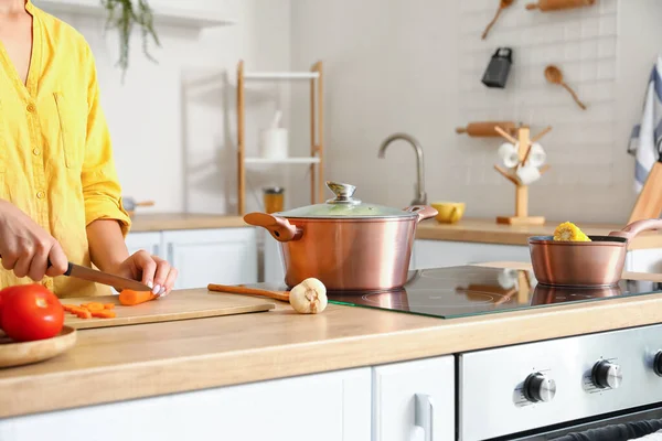 Cookware Woman Slicing Carrots Wooden Board Kitchen — Stock Photo, Image