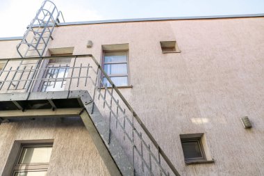 Şehrin metal merdivenleri.