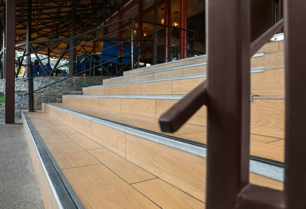 Kilátás Modern Fából Készült Lépcsőn Szabadban Closeup — Stock Fotó