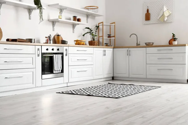 Interior Cozinha Moderna Com Balcões Elegantes — Fotografia de Stock