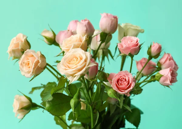 Bouquet Small Roses Green Background — Stock Photo, Image