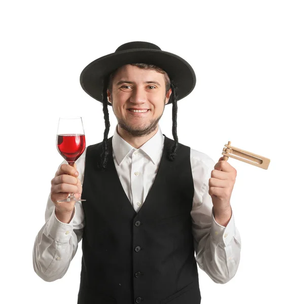 Ung Judisk Man Med Glas Vin Och Gragger För Purim — Stockfoto