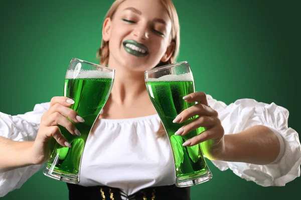 Beautiful Irish Waitress Glasses Beer Green Background Patrick Day Celebration — Stock Photo, Image