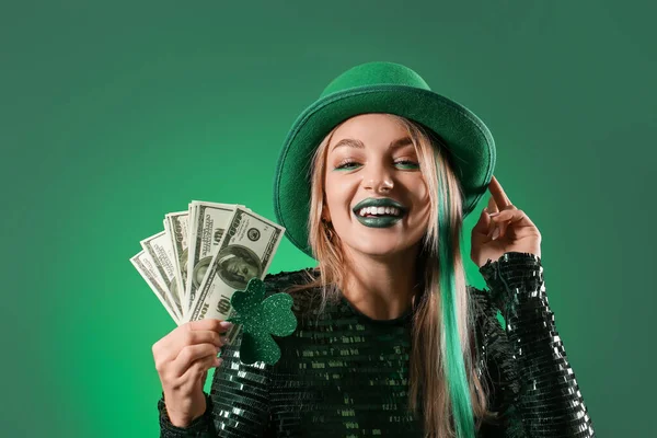 Hermosa Mujer Sombrero Con Billetes Dólar Sobre Fondo Verde Celebración — Foto de Stock