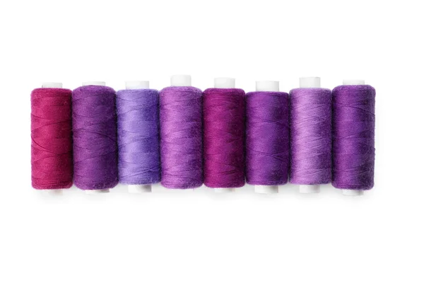Фіолетові Швейні Нитки Білому Тлі — стокове фото
