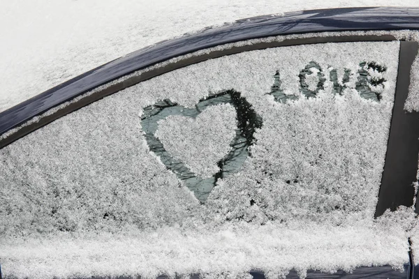 Heart Word Love Drawn Snow Covered Car Side Glass Street — Stock Photo, Image