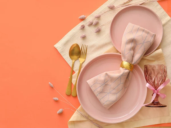 Mercan arkaplanda şık tablo ayarları