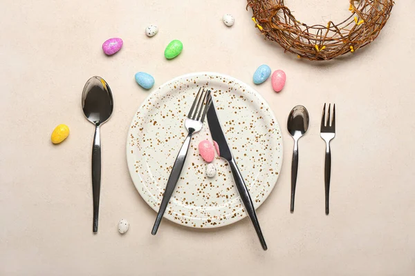 Plate Eggs Set Cutlery Easter Celebration Light Background — Stock Photo, Image