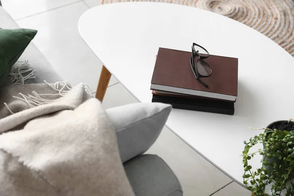 Stack Books Eyeglasses Table Indoors — Stock Photo, Image