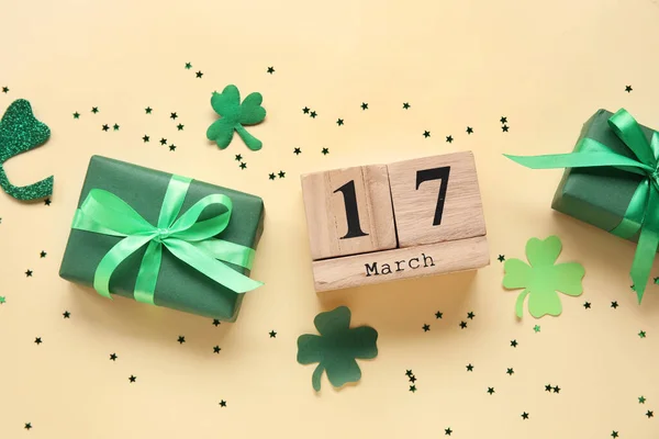 Regalos Calendario Con Fecha Del Día San Patricio Sobre Fondo — Foto de Stock