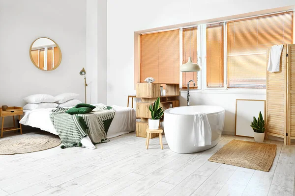 Interior Dormitorio Moderno Con Bañera — Foto de Stock