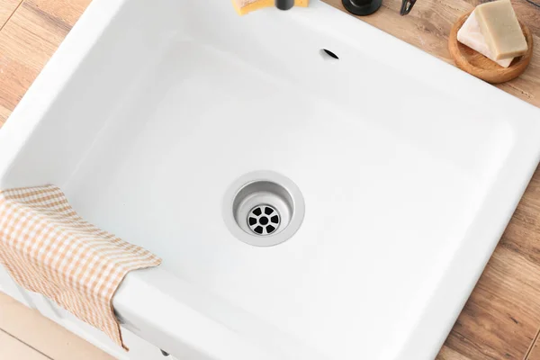 Ceramic Sink Napkin Kitchen Closeup — Stock Photo, Image