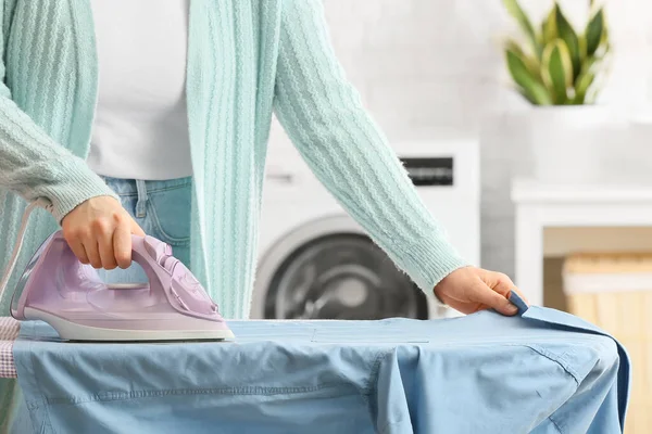 Woman Ironing Clean Shirt Laundry Room — Stock Photo, Image