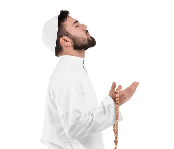 Betender Junger Muslimischer Mann Auf Weißem Hintergrund — Stockfoto