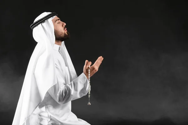 Praying Young Muslim Man Dark Background — Stock Photo, Image