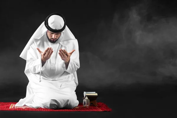 Praying Young Muslim Man Dark Background — Stock Photo, Image