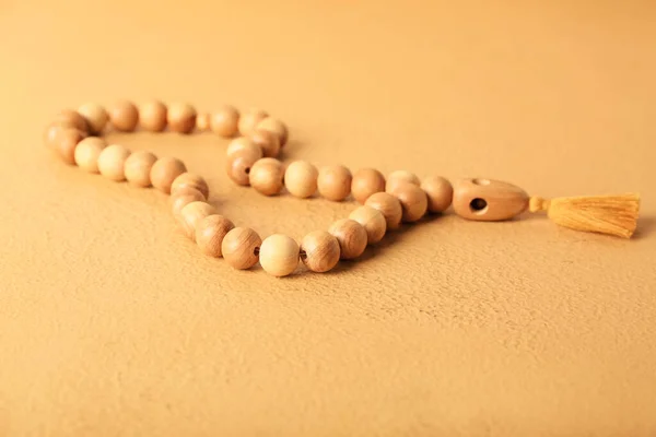 Perles Prière Musulmanes Bois Sur Fond Couleur — Photo