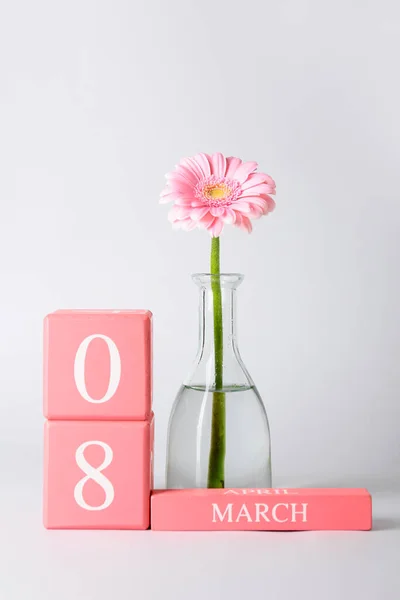 Calendário Vaso Com Flor Para Celebração Dia Internacional Mulher Fundo — Fotografia de Stock