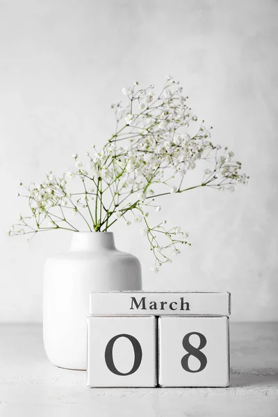 Calendário Vaso Com Flores Para Celebração Dia Internacional Mulher Fundo — Fotografia de Stock