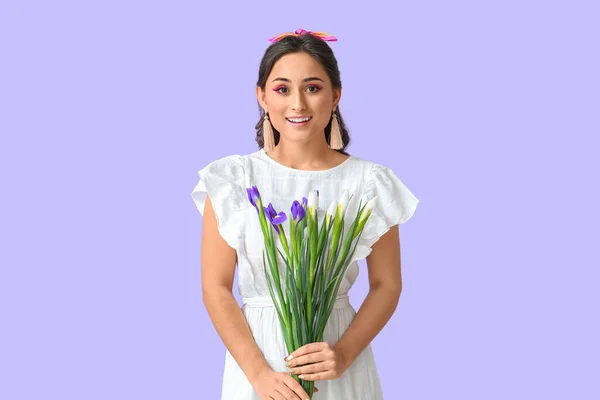 Young Woman Creative Makeup Holding Iris Flowers Violet Background International — Stock Photo, Image