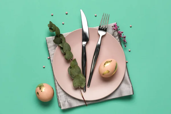 Stylish Easter Table Setting Green Background — Stock Photo, Image