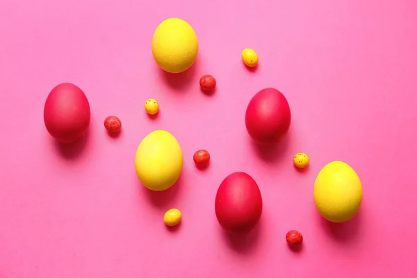 Red Yellow Easter Eggs Color Background — Stock Photo, Image