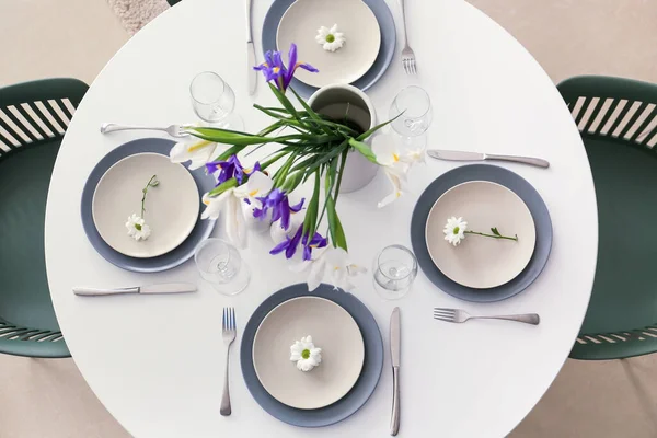 Dining Table Stylish Setting Vase Iris Flowers Served International Women — Stock Photo, Image