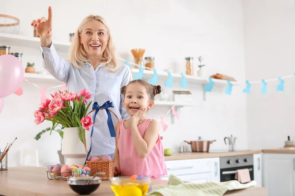 Happy Little Girl Her Grandmother Easter Eggs Bouquet Flowers Home — Stock Photo, Image