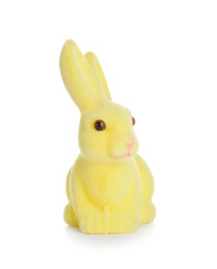 beyaz zemin üzerinde şirin Paskalya tavşanı