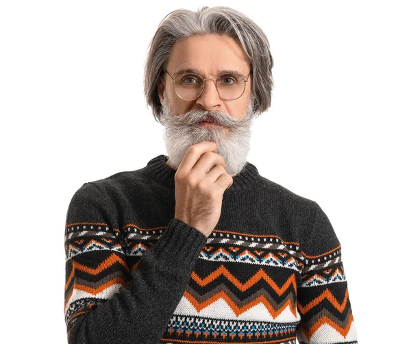 ハンサムなシニア男でニットセーター上の白の背景 — ストック写真