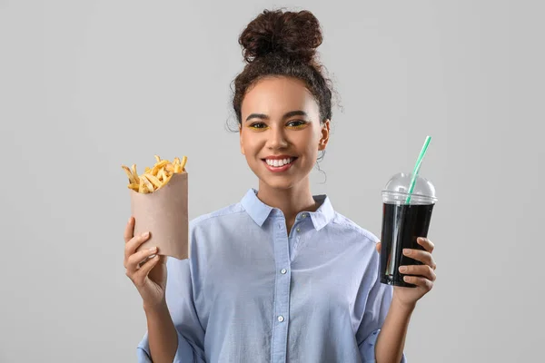 Young African American Woman French Fries Cola Light Background — Stock Photo, Image