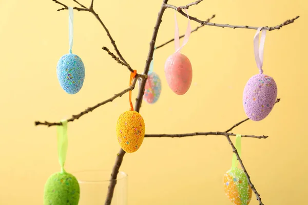 Composición Con Diferentes Huevos Pascua Colgando Rama Del Árbol Contra —  Fotos de Stock