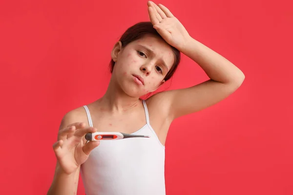 Little Girl Ill Chickenpox Measuring Temperature Red Background — Stock Photo, Image