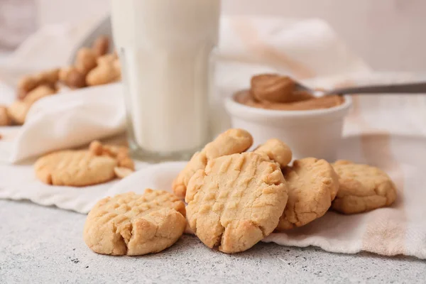 Tasty Peanut Cookies Light Background — Stock Photo, Image