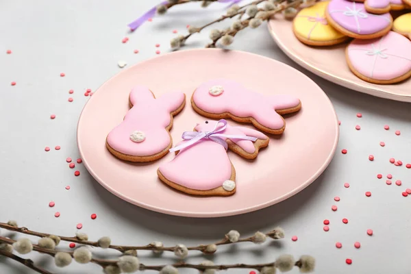 Plate Tasty Easter Cookies Shape Bunny Pussy Willow Branches Light — 스톡 사진