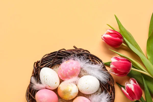 Nest Painted Easter Eggs Feathers Flowers Color Background — Stock Photo, Image