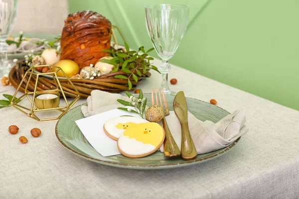 Esstisch Für Das Osterfest Mit Plätzchen Form Von Der Nähe — Stockfoto