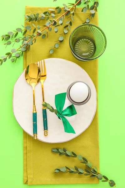 Beautiful Table Setting Easter Celebration Green Background — Stock Photo, Image