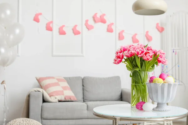 Vase Tulips Easter Eggs Table Stylish Living Room Interior — Stock Photo, Image