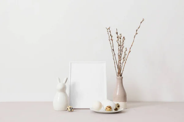 Blank Photo Frame Plate Easter Eggs Rabbit Pussy Willow Branches — ストック写真