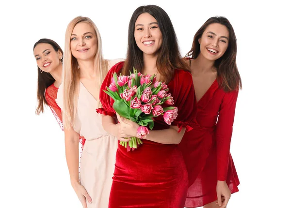 白い背景に花の花束を持つ美しい女性 国際女性デーのお祝い — ストック写真