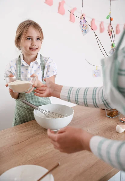 Little Girl Her Mother Preparing Dough Easter Cake Kitchen — Stock Photo, Image