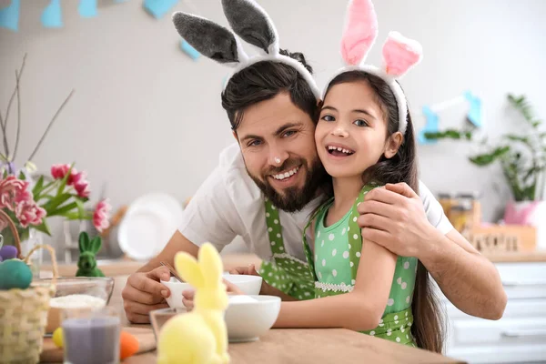Cute Little Girl Her Father Cooking Kitchen Easter Day — Stock Photo, Image